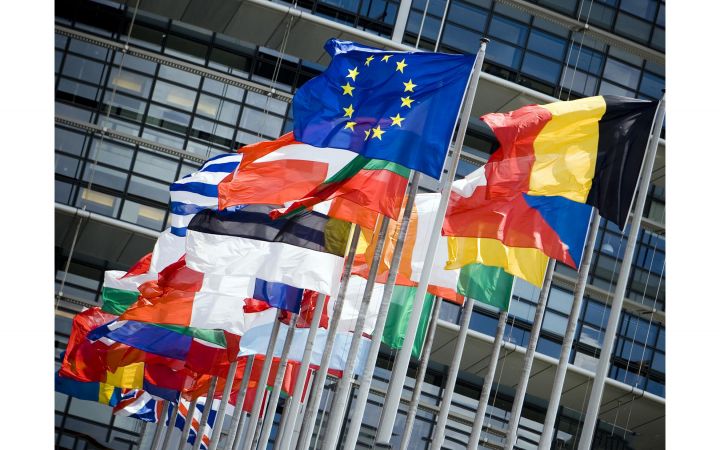 Neue EU-Regeln verringern den Verwaltungsaufwand für im EU-Ausland lebende oder berufstätige Bürger