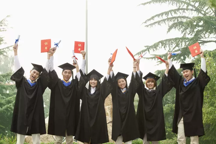 Apostille and Legalization of Diplomas and Educational Documents from China