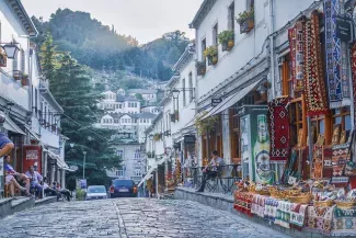 Albanien schafft ein elektronisches Register für Immobilien im Miteigentum