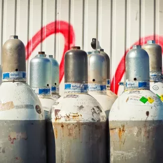 Gas